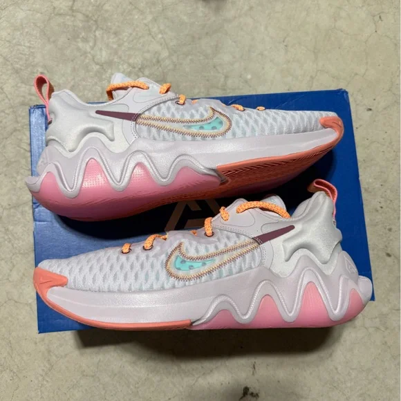 NWB MENS GIANNIS IMMORTALITY - VENICE/MULBERRY! - Picture 3 of 7